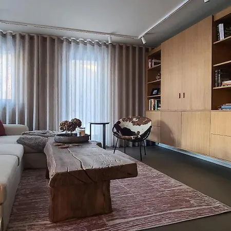 Modern Alpine Retreat Garden And Panoramic Views Appartement